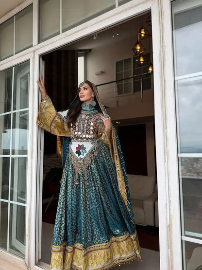 Customized Afghan Kuchi Vintage Dresses Heavy Embroidery Long Sleeve Wedding Party Wear Floor Length Afghani Dress Women Adults