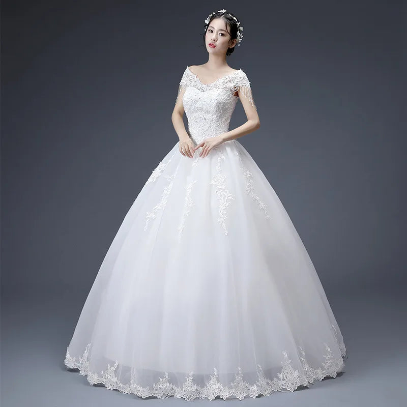 2019 Latest Fashion Design Elegant V Neck Tassel Cap Sleeves Luxury Lace Plus Size Wedding Gown