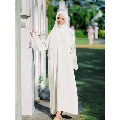 2025 Spring New Middle Eastern Women Clothing Muslim Women Robe With Lace Sleeves Malay Indonesian Dress With Headscarf Hijab