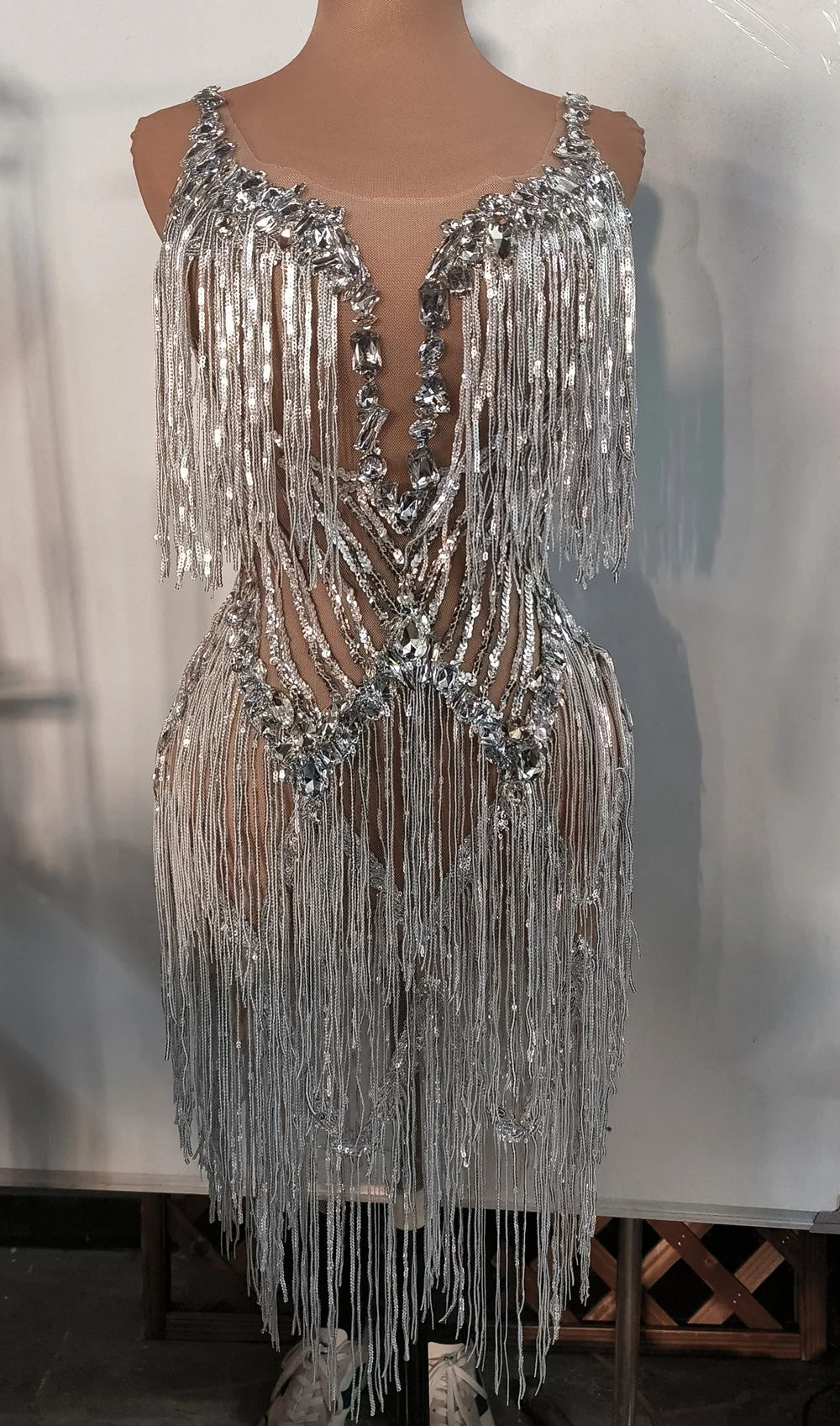 Shiny Sleeveless Sequins Tassel Mini Birthday Party Dress Evening Gowns Show Dance Wear Short Prom Dresses Women Sexy Club Dress