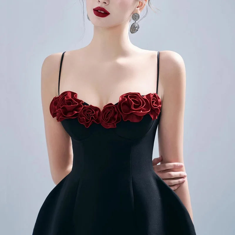 Small Niche Design Contrasting Color Dress 2025 New Exquisite Rose Flower Splicing Waist Cinching Suspender Dress