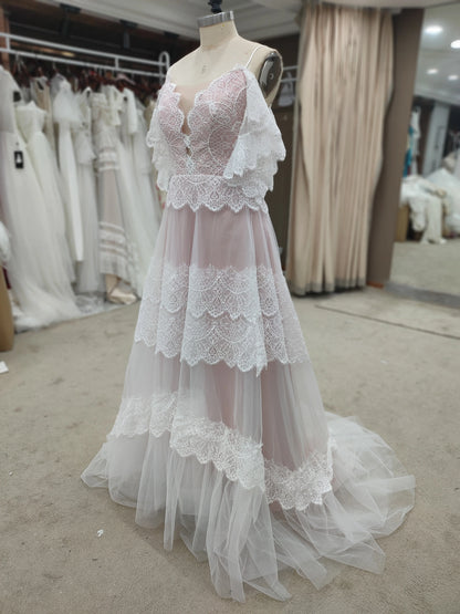 1241#Spaghetti Straps Backless Flare Sleeve Bohemian Boho Beach Wedding Dresses Champagne Bridal Dresses Vestidos De Renda