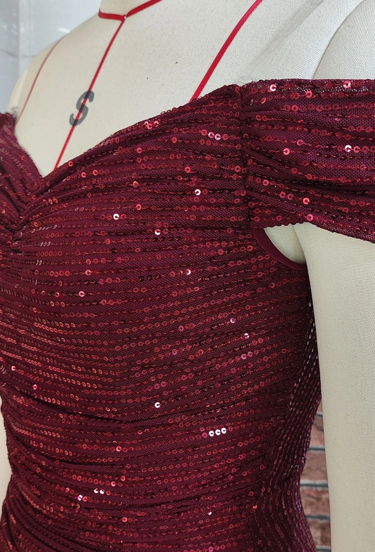 Women's Gold Mermaid Sequined Evening Party Dress Bling Prom Gown Off Shoulder Formal Wear for Summer Seasons Long Dress