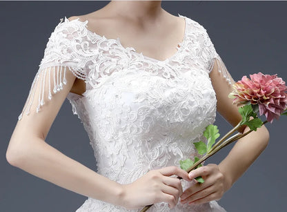 2019 Latest Fashion Design Elegant V Neck Tassel Cap Sleeves Luxury Lace Plus Size Wedding Gown