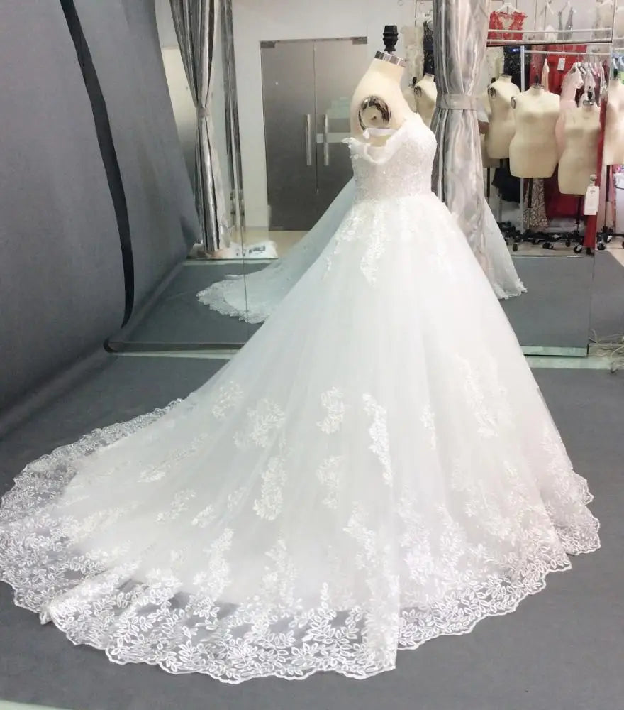2023 Modest Wedding Dresses High Neck Long Sleeve Floor Length Custom Long Formal Bridal Dubai Muslim Bridal Wedding Dress