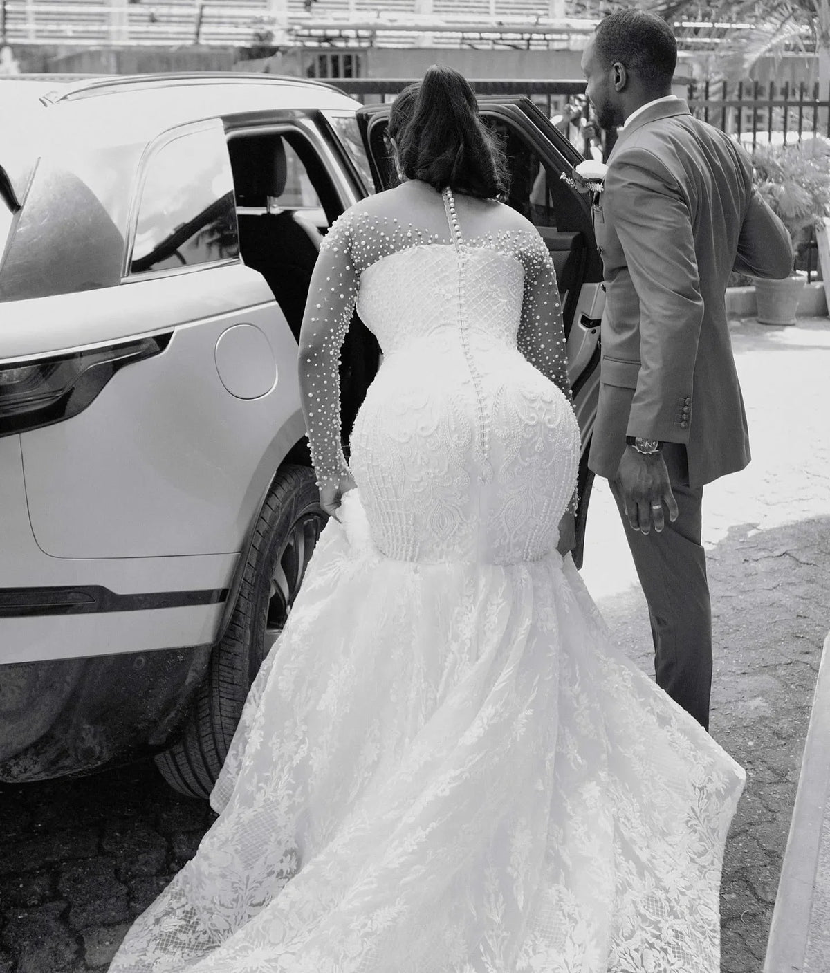 African Aso Ebi 2026 Off White Mermaid Wedding Dress Sheer Full Sleeves Beaded Pearls Vintage Elegant Bridal Gowns Dresses MW639