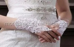 African Aso Ebi 2026 Off White Mermaid Wedding Dress Sheer Full Sleeves Beaded Pearls Vintage Elegant Bridal Gowns Dresses MW639