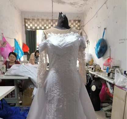 Modern 2-in-1 Plus Size Wedding Dress with Detachable Train New Design African Lace Decorations