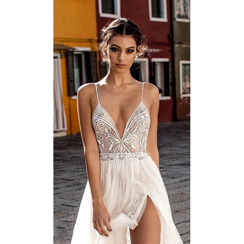 13518#Spaghetti Straps V Neck Sleeveless A-Line Soft Tulle Lace Bohemian Sweep Train Backless Split Wedding Dress Bridal Gown