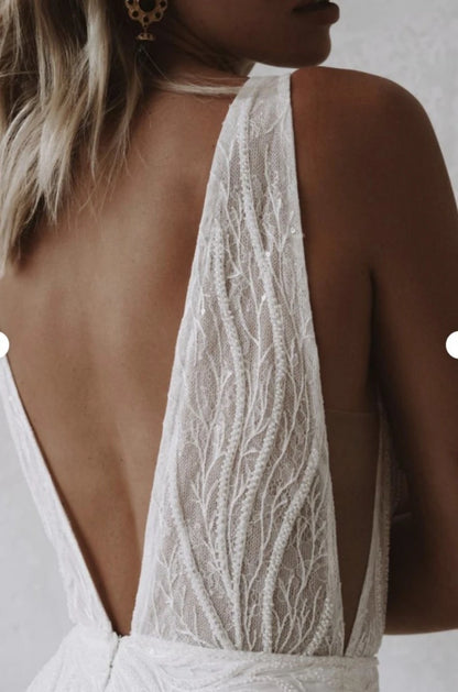 Simple Sweep Train Beading Spaghetti Straps Backless Mermaid Wedding Dress for Plus Size Women Bridal Gown Evening Dresses