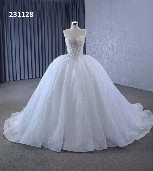 Feishiluo Luxury Designer Plus Size Maternity Bridal Dress Modern Crystal Sequin Beaded Sweetheart Neckline Wedding Ball Gown