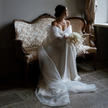 4531# Real Photos Custom Elegant Off Shoulder for Beach Wedding Lace Sweep Train Satin A-line Wedding Dress Bridal Gown