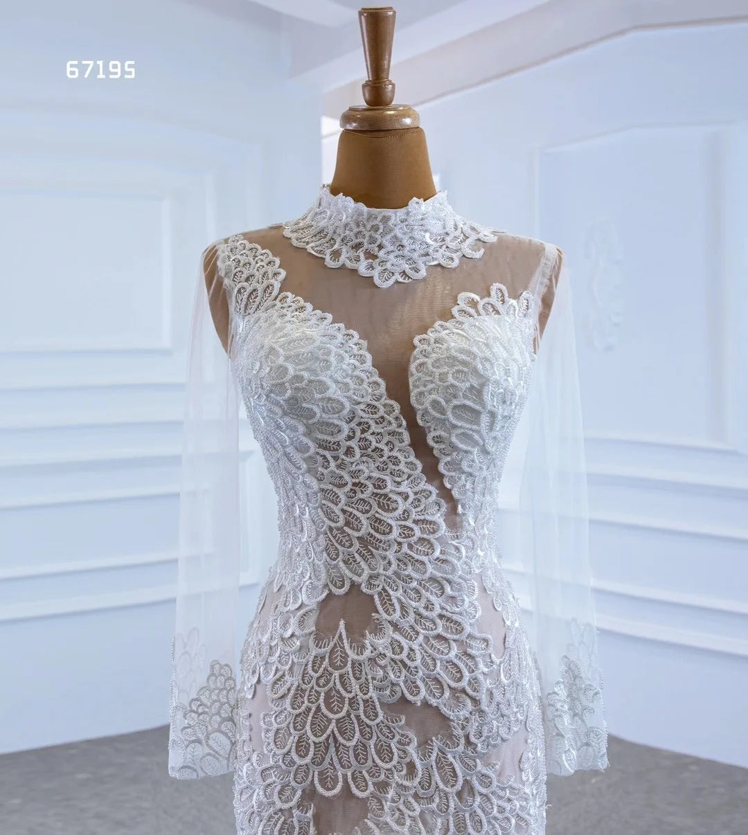 Feishiluo Newly Designed Mermaid Wedding Dress Ivory Bead Lace & Long Embroidered Appliqued Pearls Sleeveless for Women